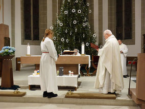 Darstellung des Herrn mit Kerzenweihe und Blasiussegen (Foto: Elisbetha Rößler)